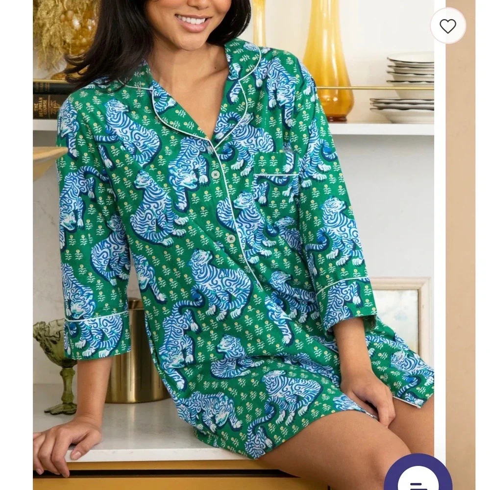Printfresh Tiger Queen Sleep Shirt Green Blue Cotton Button Front 3/4 Sleeve xs